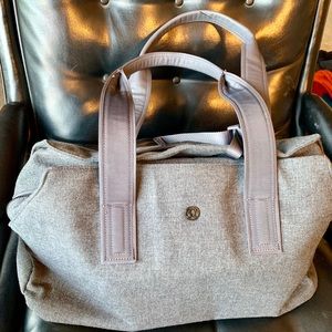 Lululemon bag